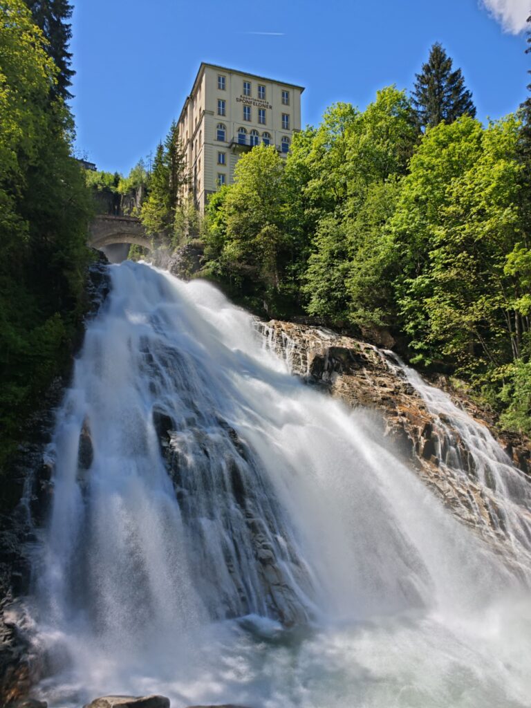 Der Bad Gasteiner Wasserfall ist ein Juwel in den Alpen